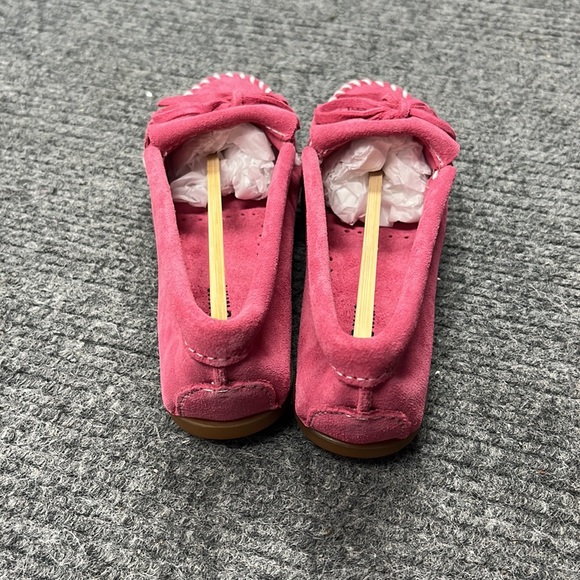 Minnetonka Women’s Pink Kilty Moccasins (3134) - Picture 3 of 9